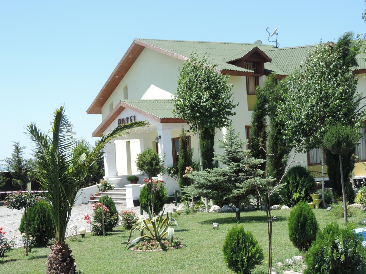 Hotel Emocia Natakhtari 外观 照片