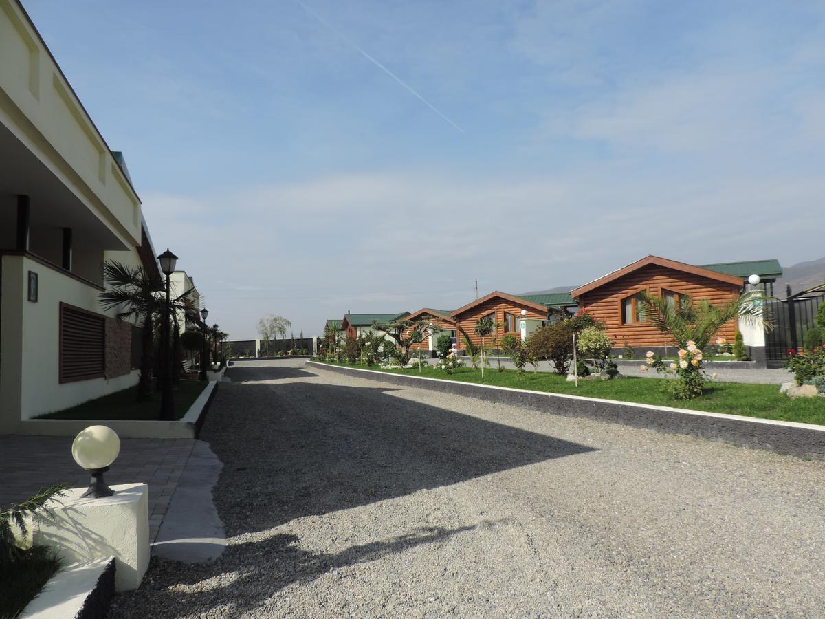 Hotel Emocia Natakhtari 外观 照片