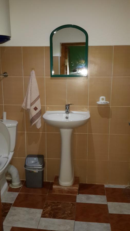Hotel Emocia Natakhtari 外观 照片