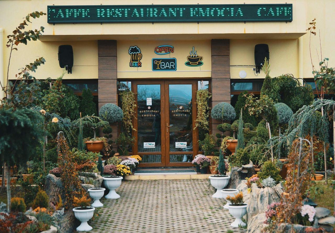 Hotel Emocia Natakhtari 外观 照片